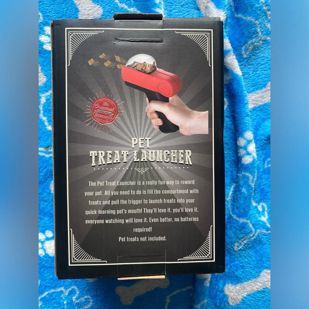 Pet Treat Launcher